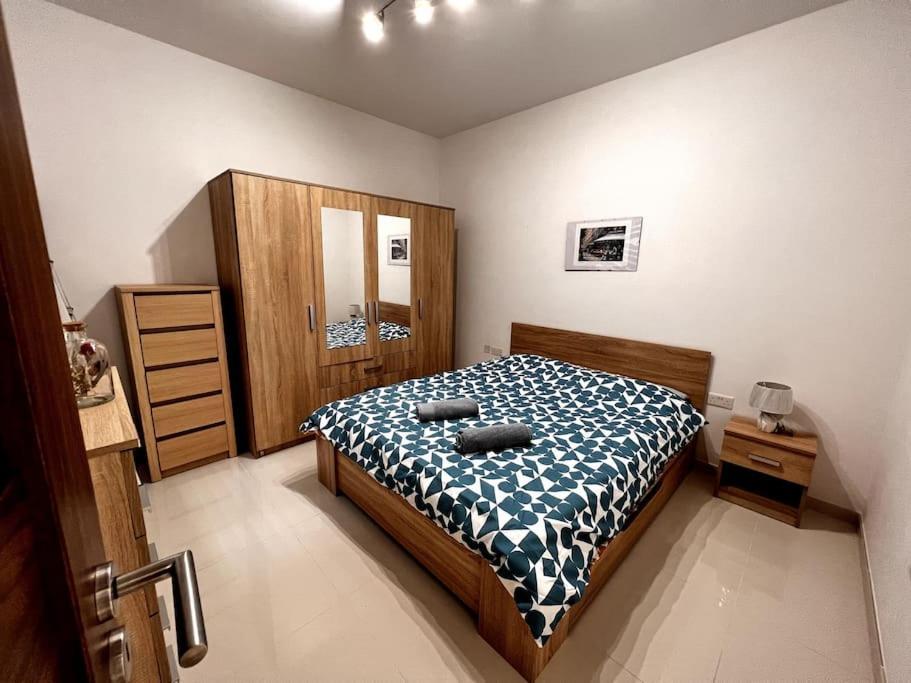 Viewline Seaview Modern 3 Bedroom Apartment Марсашлокк Экстерьер фото
